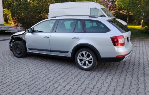 Škoda Octavia Scout 04