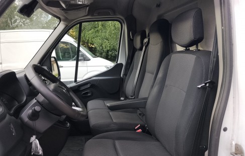 Renault Master 08