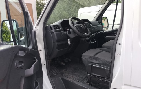 Renault Master 09