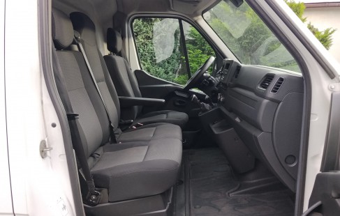 Renault Master 12