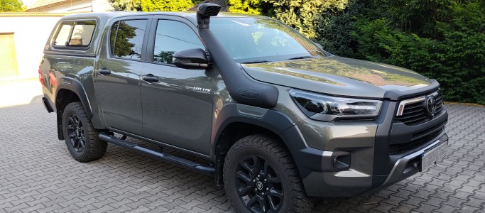 Toyota Hilux 01