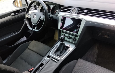 Volkswagen Passat 09