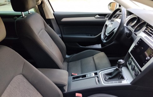 Volkswagen Passat 10