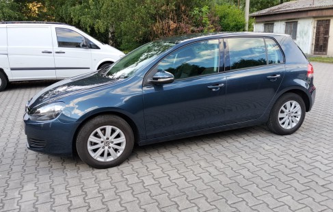 Volkswagen Golf 02