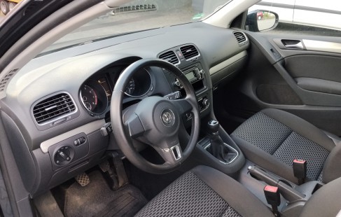 Volkswagen Golf 10