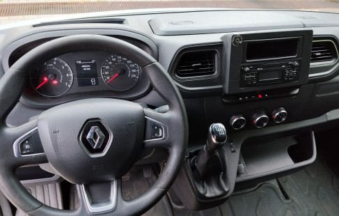 Renault Master 17