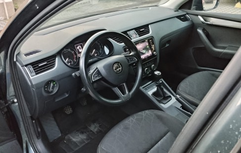 Škoda Octavia 08