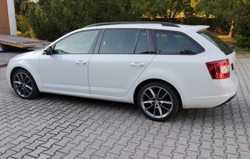 Škoda Octavia RS 06