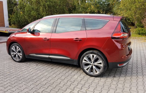 Renault Scenic 04