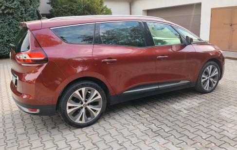 Renault Scenic 09