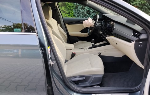 Škoda Octavia interier 08